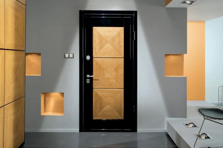 Двери металлические