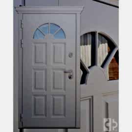 Входная дверь выполнена под заказ  (эмаль)